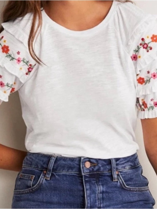 Boden Tops - Boden White Tee with Floral Embroidered Ruffle Sleeves - Size 4